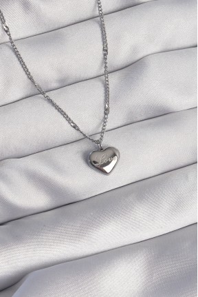 316l çelik Gümüş Renk Kalp Model Love Kolye