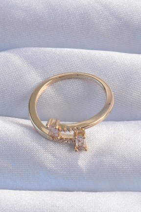 Pirinç Gold Renk Zirkon Taşlı Geometrik Ayarlanabilir Yüzük Pirinç Gold Renk Zirkon Taşlı Geometrik Ayarlanabilir Yüzük