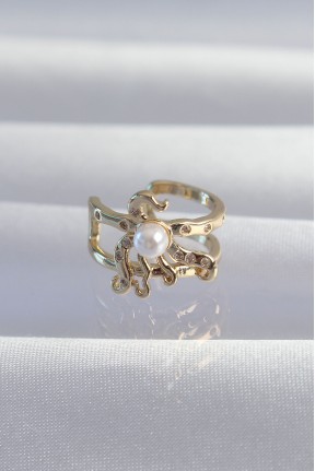 Pirinç Gold Renk İncili Ahtapot Earcuff Küpe Pirinç Gold Renk İncili Ahtapot Earcuff Küpe