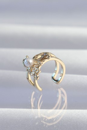 Pirinç Gold Renk İncili Ahtapot Earcuff Küpe Pirinç Gold Renk İncili Ahtapot Earcuff Küpe