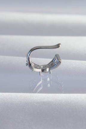 Pirinç Gümüş Renk Zirkon Taş Kaplama Earcuff Küpe Pirinç Gümüş Renk Zirkon Taş Kaplama Earcuff Küpe
