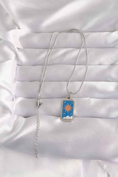 316l çelik Gümüş Renk Mavi Mineli Güneş Model Tarot Kolye 316l çelik Gümüş Renk Mavi Mineli Güneş Model Tarot Kolye