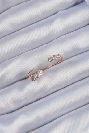 Xuping Rose Renk Zirkon Taşlı Su Yolu Küpe Xuping Rose Renk Zirkon Taşlı Su Yolu Küpe