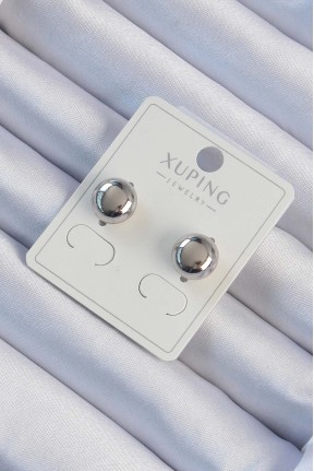 Xuping Gümüş Renk Minimal Bombeli Oval Küpe Xuping Gümüş Renk Minimal Bombeli Oval Küpe