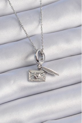 316l çelik Gümüş Renk Kalp Detay Mektup Figür Charm Model Kadın Kolye 316l çelik Gümüş Renk Kalp Detay Mektup Figür Charm Model Kadın Kolye