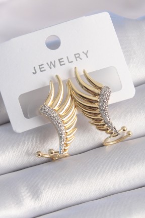 Pirinç Gold Renk Zirkon Taşlı Kanat Model Kadın Küpe Pirinç Gold Renk Zirkon Taşlı Kanat Model Kadın Küpe
