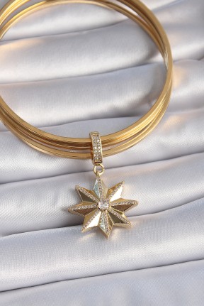 Pirinç Gold Renk Zirkon Taşlı Kutup Yıldızı Ajda Charm Pirinç Gold Renk Zirkon Taşlı Kutup Yıldızı Ajda Charm