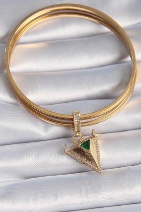 Pirinç Gold Renk Zirkon Taşlı 3d üçgen Model Ajda Charm Pirinç Gold Renk Zirkon Taşlı 3d üçgen Model Ajda Charm
