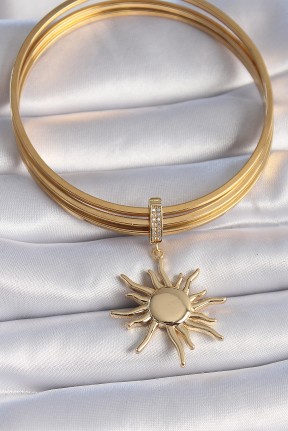 Pirinç Gold Renk Zirkon Taş Detaylı Güneş Model Ajda Charm Pirinç Gold Renk Zirkon Taş Detaylı Güneş Model Ajda Charm