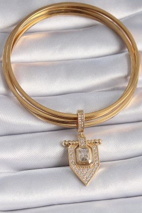 Pirinç Gold Renk Baget Zirkon Taşlı Ajda Charm Pirinç Gold Renk Baget Zirkon Taşlı Ajda Charm