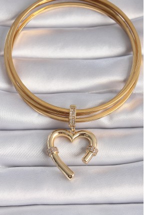 Pirinç Gold Renk Zirkon Taş Detaylı Kalp Figür Ajda Charm Pirinç Gold Renk Zirkon Taş Detaylı Kalp Figür Ajda Charm