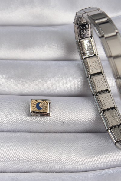 316l çelik Gümüş Renk Gold Hilal İşlemeli Nomination Charm 316l çelik Gümüş Renk Gold Hilal İşlemeli Nomination Charm