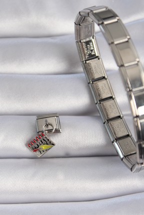 316l çelik Gümüş Renk Sallantı Defter Figür Nomination Charm 316l çelik Gümüş Renk Sallantı Defter Figür Nomination Charm