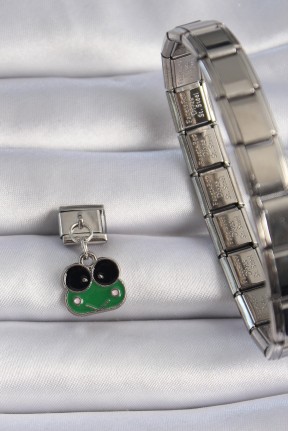 316l çelik Gümüş Renk Sallantılı Yeşil Kurbağa Figür Nomination Charm 316l çelik Gümüş Renk Sallantılı Yeşil Kurbağa Figür Nomination Charm