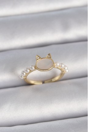 Pirinç Gold Renk Ayarlanabilir Beyaz Mineli Kedi Model İnci Detay Kadın Yüzük Pirinç Gold Renk Ayarlanabilir Beyaz Mineli Kedi Model İnci Detay Kadın Yüzük