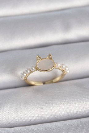 Pirinç Gold Renk Ayarlanabilir Beyaz Mineli Kedi Model İnci Detay Kadın Yüzük Pirinç Gold Renk Ayarlanabilir Beyaz Mineli Kedi Model İnci Detay Kadın Yüzük