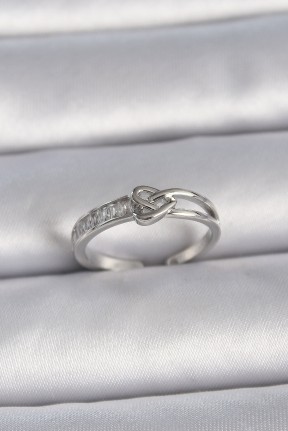 Pirinç Gümüş Renk Ayarlanabilir Zirkon Taşlı Düğüm Kalp Model Kadın Yüzük Pirinç Gümüş Renk Ayarlanabilir Zirkon Taşlı Düğüm Kalp Model Kadın Yüzük