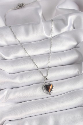 316l çelik Gümüş Renk Zincir Kilit Kalp Kehribar Boncuk Model Kadın Kolye 316l çelik Gümüş Renk Zincir Kilit Kalp Kehribar Boncuk Model Kadın Kolye