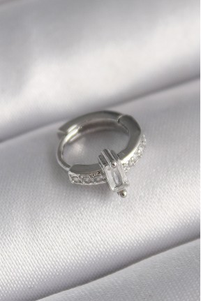 316l çelik Gümüş Renk Zirkon Taşlı Tragus Piercing 316l çelik Gümüş Renk Zirkon Taşlı Tragus Piercing