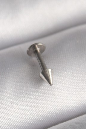 316l çelik Gümüş Renk çivi Model Piercing 316l çelik Gümüş Renk çivi Model Piercing