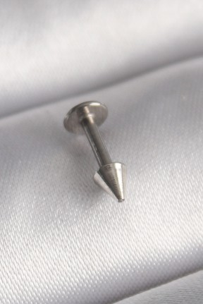 316l çelik Gümüş Renk çivi Model Piercing 316l çelik Gümüş Renk çivi Model Piercing