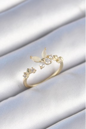 Pirinç Gold Renk Zirkon Taş Detaylı Beyaz Mineli Kelebek Model Kadın Yüzük Pirinç Gold Renk Zirkon Taş Detaylı Beyaz Mineli Kelebek Model Kadın Yüzük