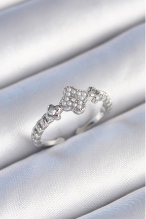 Pirinç Gümüş Renk İncili Yonca Model Zirkon Taş Detaylı Kadın Yüzük Pirinç Gümüş Renk İncili Yonca Model Zirkon Taş Detaylı Kadın Yüzük