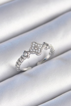 Pirinç Gümüş Renk İncili Yonca Model Zirkon Taş Detaylı Kadın Yüzük Pirinç Gümüş Renk İncili Yonca Model Zirkon Taş Detaylı Kadın Yüzük