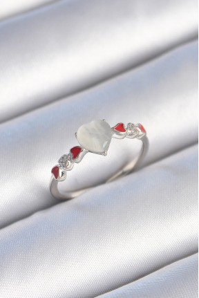 Pirinç Gümüş Renk Beyaz Mineli Kalp Model Zirkon Taş Detaylı Kadın Yüzük Pirinç Gümüş Renk Beyaz Mineli Kalp Model Zirkon Taş Detaylı Kadın Yüzük