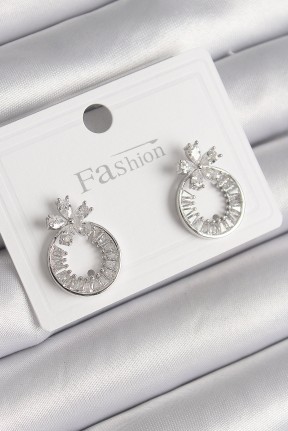 Pirinç Gümüş Renk Zirkon Taşlı Halka Model çiçek Figür Kadın Küpe Pirinç Gümüş Renk Zirkon Taşlı Halka Model çiçek Figür Kadın Küpe