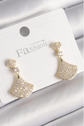 Pirinç Gold Renk Zirkon Taşlı Motif Model Kadın Küpe Pirinç Gold Renk Zirkon Taşlı Motif Model Kadın Küpe