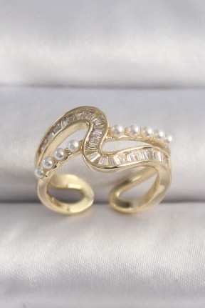 Pirinç Gold Renk Zirkon Taşlı İnci Detay Vip Seri Kadın Yüzük Pirinç Gold Renk Zirkon Taşlı İnci Detay Vip Seri Kadın Yüzük