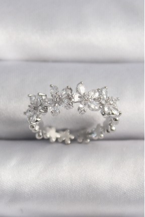 Pirinç Gümüş Renk Zirkon Taşlı çiçek Model Vip Seri Kadın Yüzük Pirinç Gümüş Renk Zirkon Taşlı çiçek Model Vip Seri Kadın Yüzük