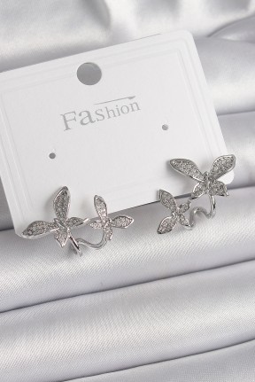 Pirinç Gümüş Renk Zirkon Taşlı Kelebek Model Kadın Küpe Pirinç Gümüş Renk Zirkon Taşlı Kelebek Model Kadın Küpe