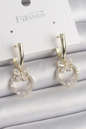 Pirinç Gold Renk Zirkon Taşlı Kelebek Figür Sallantı Model Kadın Küpe Pirinç Gold Renk Zirkon Taşlı Kelebek Figür Sallantı Model Kadın Küpe