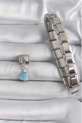 316l çelik Gümüş Renk Mavi Renk Sallantı Elbise Model Nomination Charm 316l çelik Gümüş Renk Mavi Renk Sallantı Elbise Model Nomination Charm