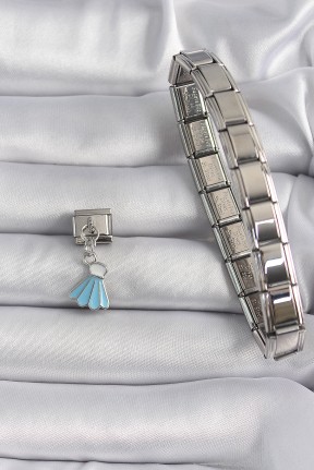 316l çelik Gümüş Renk Mavi Renk Sallantı Elbise Model Nomination Charm 316l çelik Gümüş Renk Mavi Renk Sallantı Elbise Model Nomination Charm