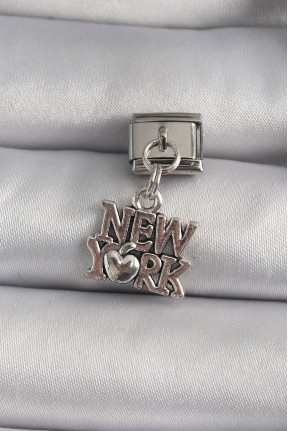 316l çelik Gümüş Renk Sallantı New York Yazı Model Nomination Charm