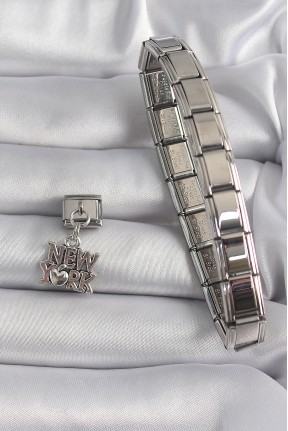 316l çelik Gümüş Renk Sallantı New York Yazı Model Nomination Charm