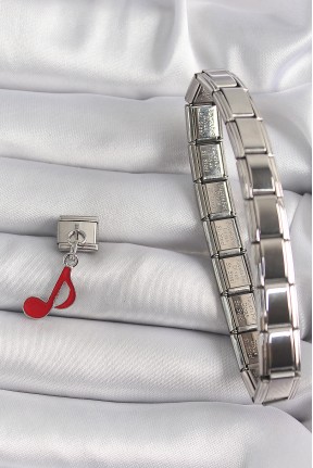 316l çelik Gümüş Renk Kırmızı Nota Model Nomination Charm 316l çelik Gümüş Renk Kırmızı Nota Model Nomination Charm