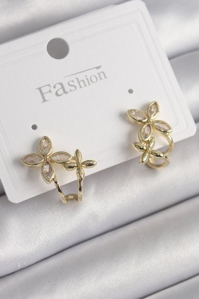 Pirinç Gold Renk Zirkon Taşlı 2'li çiçek Model Kadın Küpe Pirinç Gold Renk Zirkon Taşlı 2'li çiçek Model Kadın Küpe