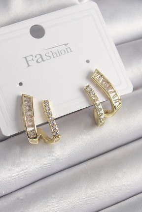 Pirinç Gold Renk Zirkon Taşlı Kadın Küpe Pirinç Gold Renk Zirkon Taşlı Kadın Küpe