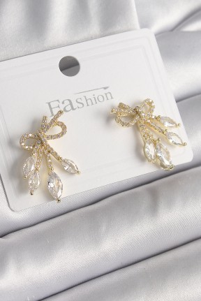 Pirinç Gold Renk Zirkon Taşlı Düğüm Model Damla Zirkon Taşlı Kadın Küpe Pirinç Gold Renk Zirkon Taşlı Düğüm Model Damla Zirkon Taşlı Kadın Küpe