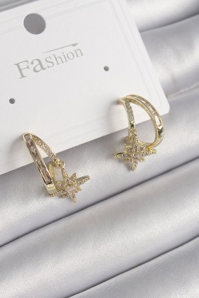 Pirinç Gold Renk Zirkon Taşlı Halka Model Yıldız Detay Kadın Küpe Pirinç Gold Renk Zirkon Taşlı Halka Model Yıldız Detay Kadın Küpe