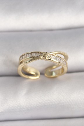 Pirinç Gold Renk Zirkon Taşlı Yıldız Detaylı Ayarlanabilir Kadın Yüzük Pirinç Gold Renk Zirkon Taşlı Yıldız Detaylı Ayarlanabilir Kadın Yüzük