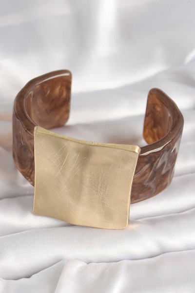 Kahverengi Mermer Desen Akrilik Plastik Gold Kare Plaka Model Vintage Kadın Bilezik Kahverengi Mermer Desen Akrilik Plastik Gold Kare Plaka Model Vintage Kadın Bilezik