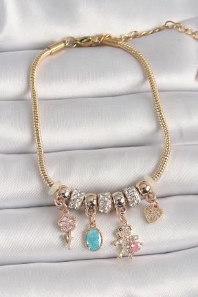 Pirinç Gold Renk Zincir Sallantı Zirkon Taşlı Ayıcık Figür çiçek Detay Kadın Bileklik Pirinç Gold Renk Zincir Sallantı Zirkon Taşlı Ayıcık Figür çiçek Detay Kadın Bileklik
