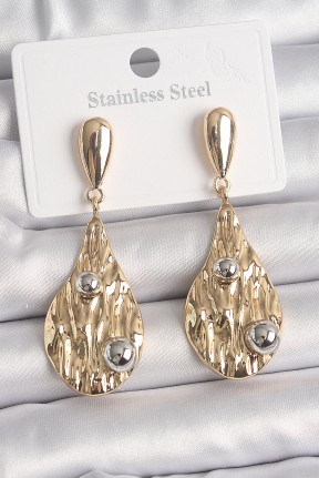 Pirinç Gold Renk Sallantı Damla Model Gümüş Top Detay Kadın Küpe Pirinç Gold Renk Sallantı Damla Model Gümüş Top Detay Kadın Küpe