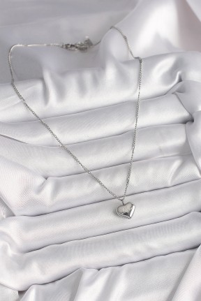 316l çelik Gümüş Renk Zincir Love İşleme Kalp Figür Kadın Kolye 316l çelik Gümüş Renk Zincir Love İşleme Kalp Figür Kadın Kolye