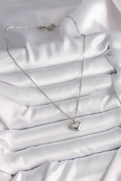 316l çelik Gümüş Renk Zincir Love İşleme Kalp Figür Kadın Kolye 316l çelik Gümüş Renk Zincir Love İşleme Kalp Figür Kadın Kolye